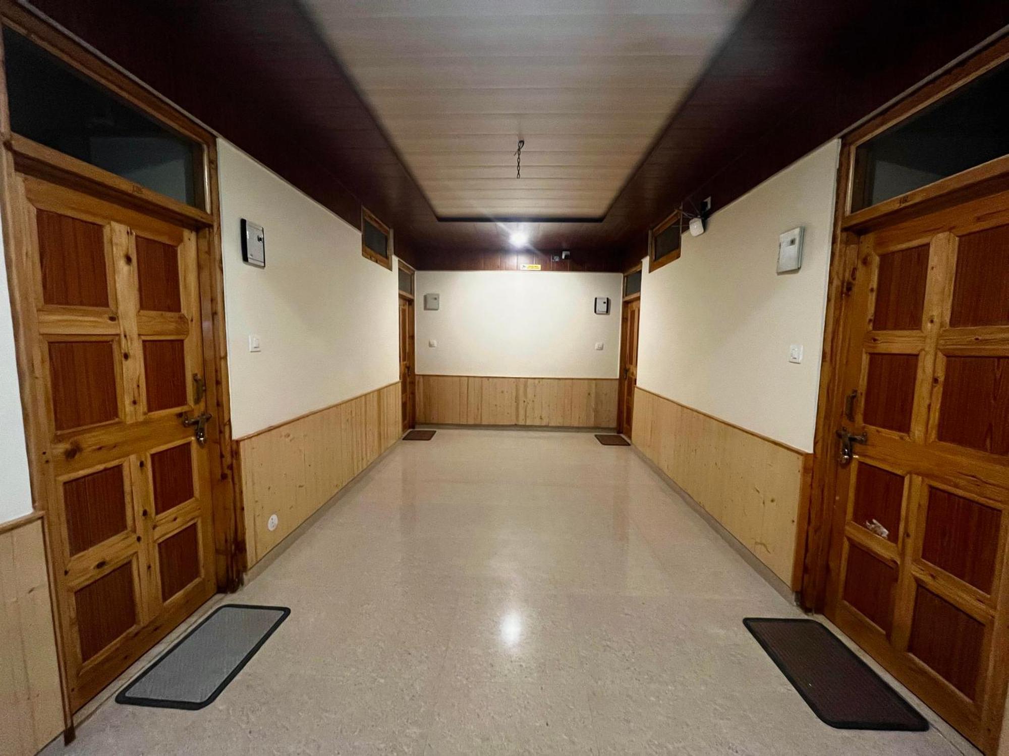 Hotel Mid Orchard Kasol L River Side -Pure Veg Hotel Zewnętrze zdjęcie