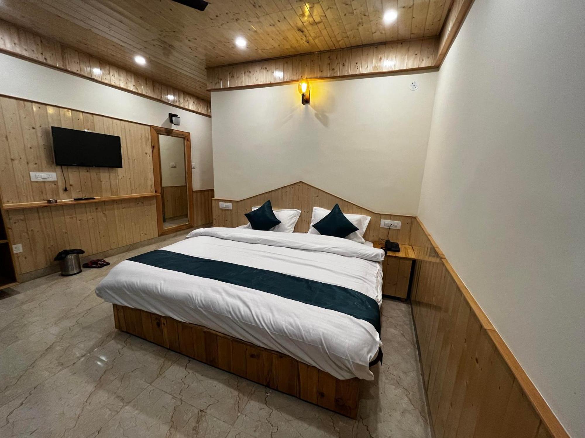 Hotel Mid Orchard Kasol L River Side -Pure Veg Hotel Zewnętrze zdjęcie