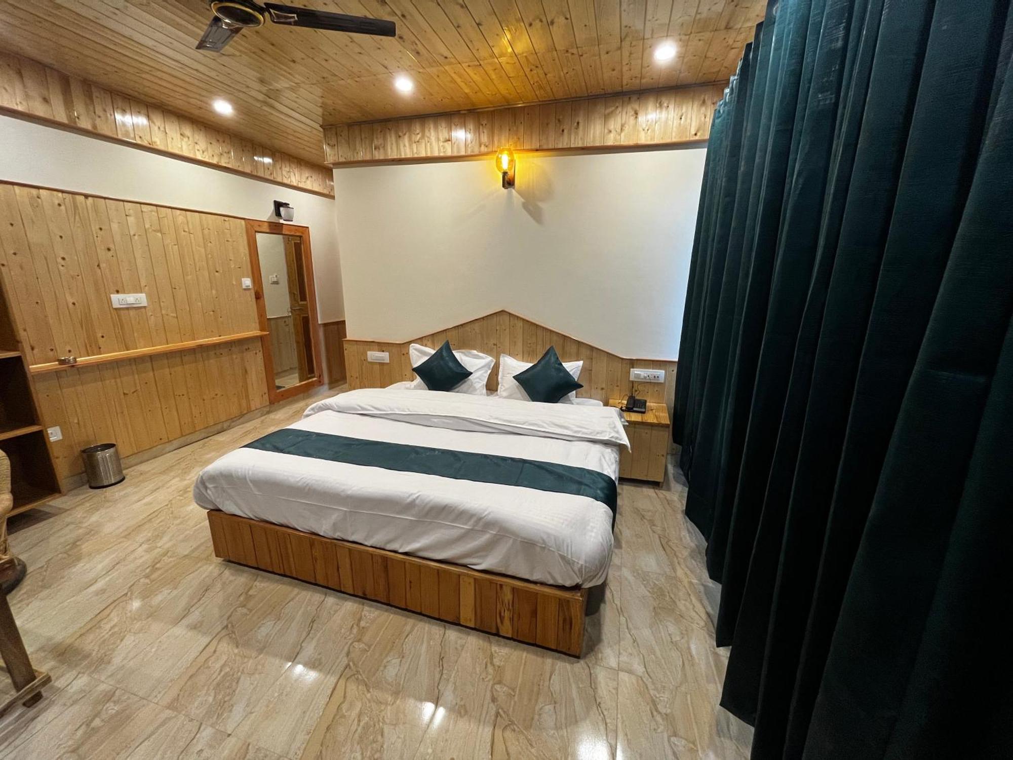 Hotel Mid Orchard Kasol L River Side -Pure Veg Hotel Zewnętrze zdjęcie
